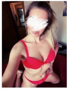 ZLOBIVÁ SEXY ČIČINKA JANN